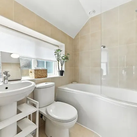 The Chatsworth Loft *