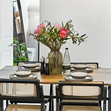 아파트 The Chatsworth Loft