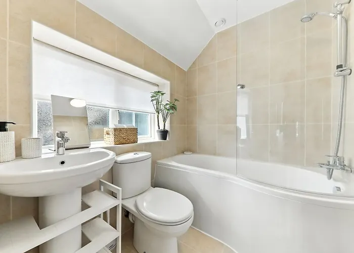 The Chatsworth Loft *