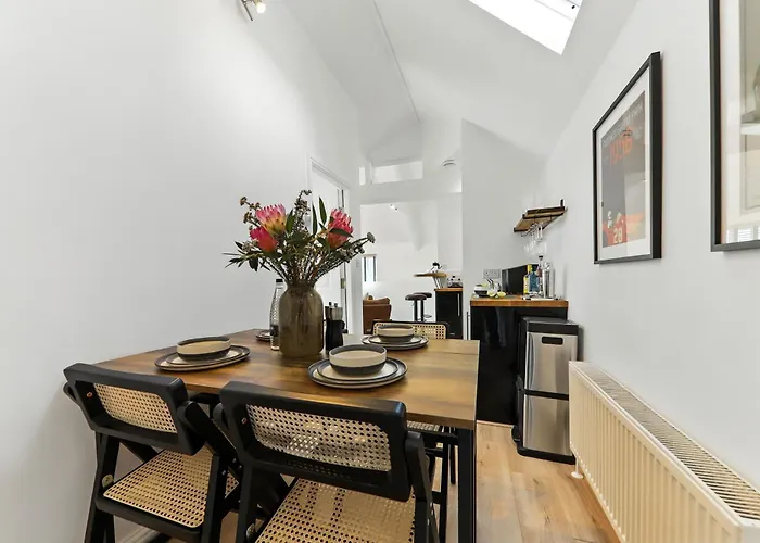 The Chatsworth Loft *